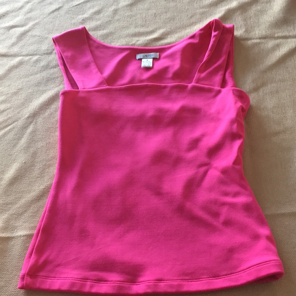 Cache tank top
